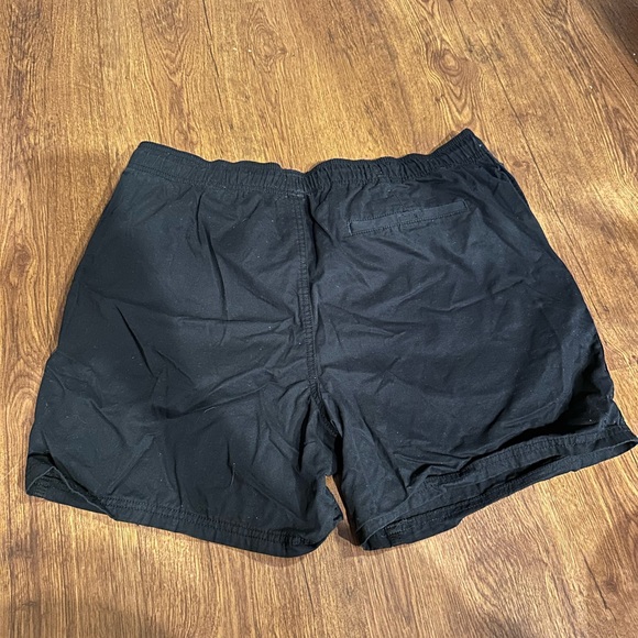 3 pair men’s XL Amazon Basics Khaki shorts -never worn - Picture 2 of 11